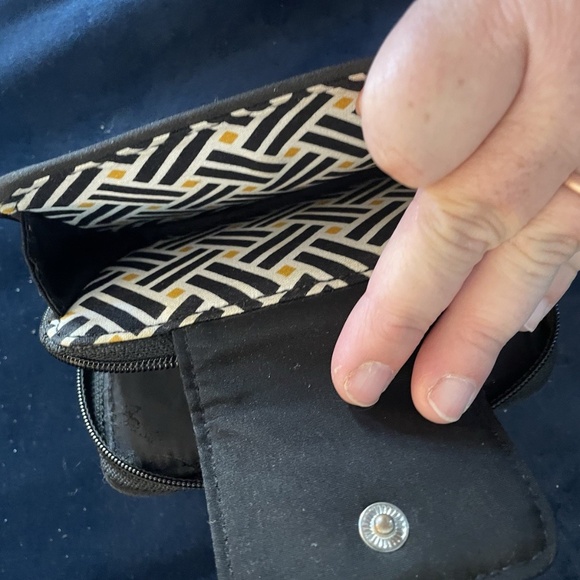 Vera Bradley Wallet On The Square Black Microfiber Quilted - Picture 5 of 5